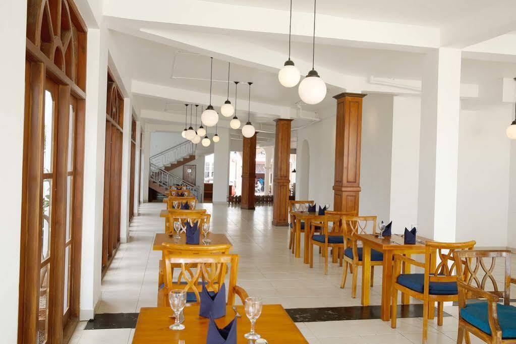 Zand Negombo Ettukala Exteriör bild